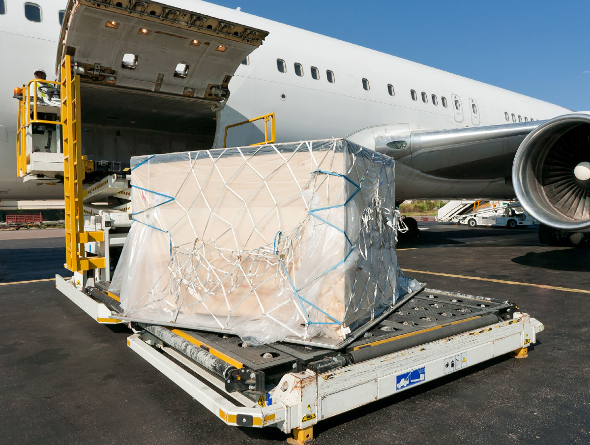 Maßgeschneiderte Verpackungen für den Versand per Luftfracht, reibungsloser Ablauf, maximale Wirtschaftlichkeit, Termintreue und die Sicherheit Ihrer Ware