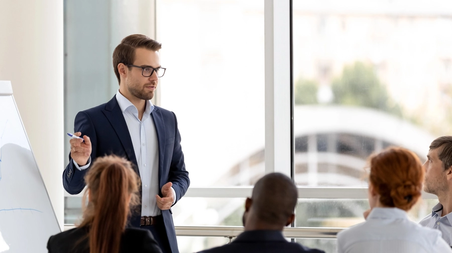Schulungen bei Anton Klein Industrieverpackungen: Kranschein, Staplerschein, Führerschein Ladungssicherheit